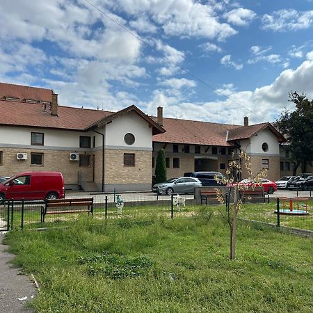 Konde Apartments B Dunajská Streda Exteriér fotografie