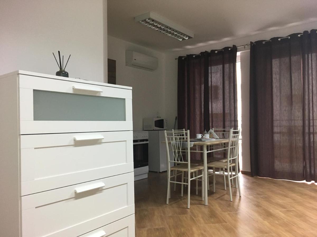 Konde Apartments B Dunajská Streda Exteriér fotografie